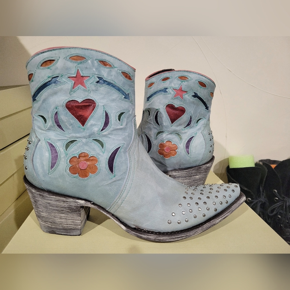 NIB Old Gringo Elinor Aqua Western Cutout Heart & Star Ankle Boots 9.5